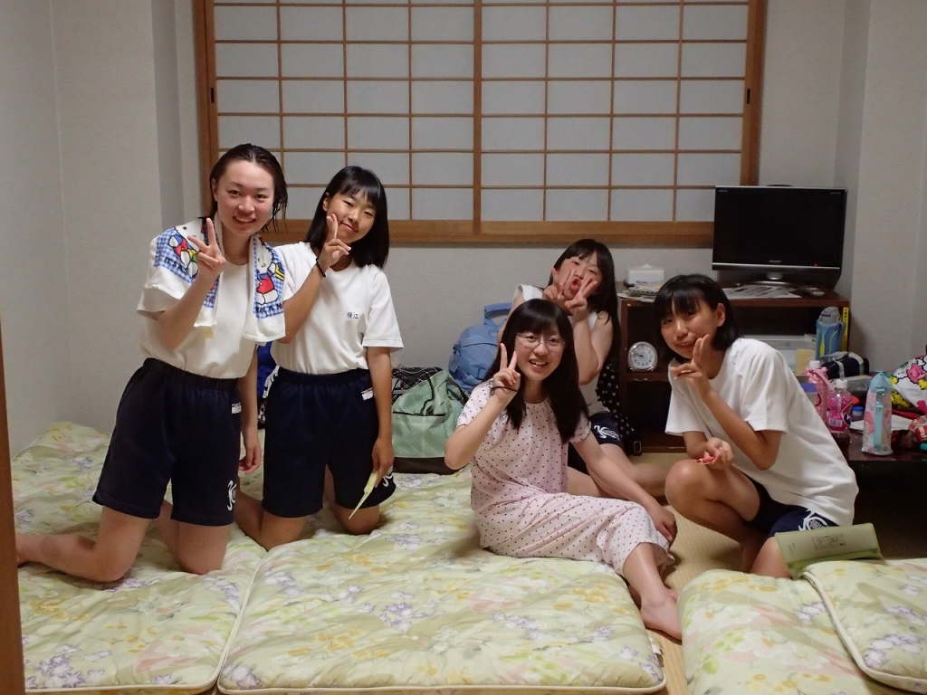 修学旅行女子　部屋画像 深谷市立川本中学校-